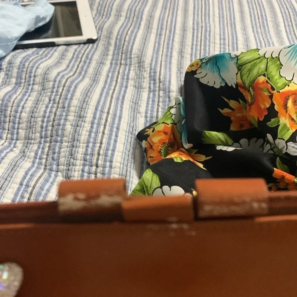 Vintage Dooney and Bourke fold wallet